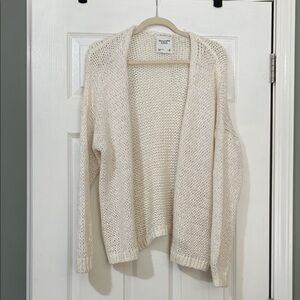 A&F loose knot open white cardigan